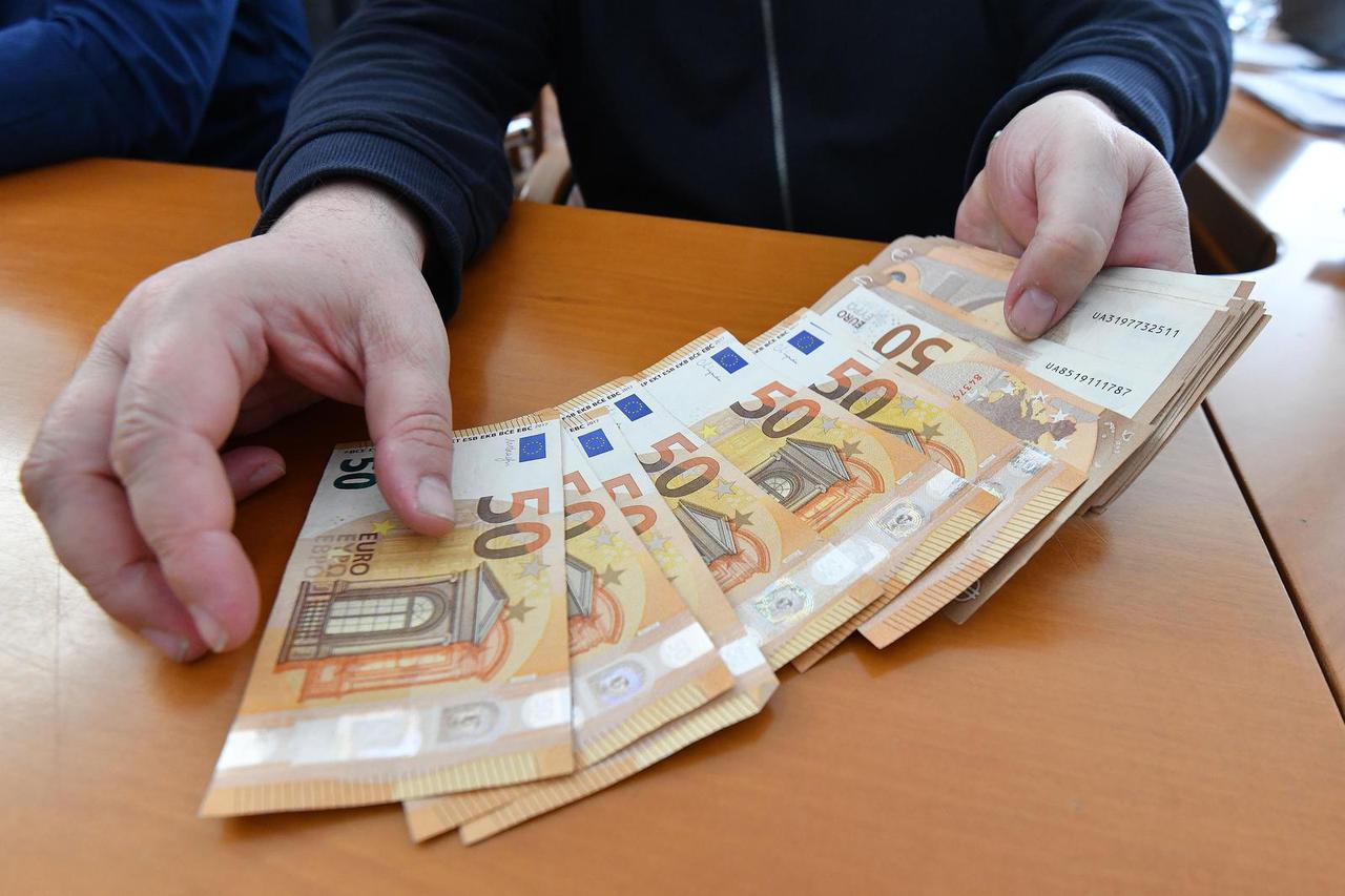 Čakovec: Počela isplata uskrsnica za umirovljenike