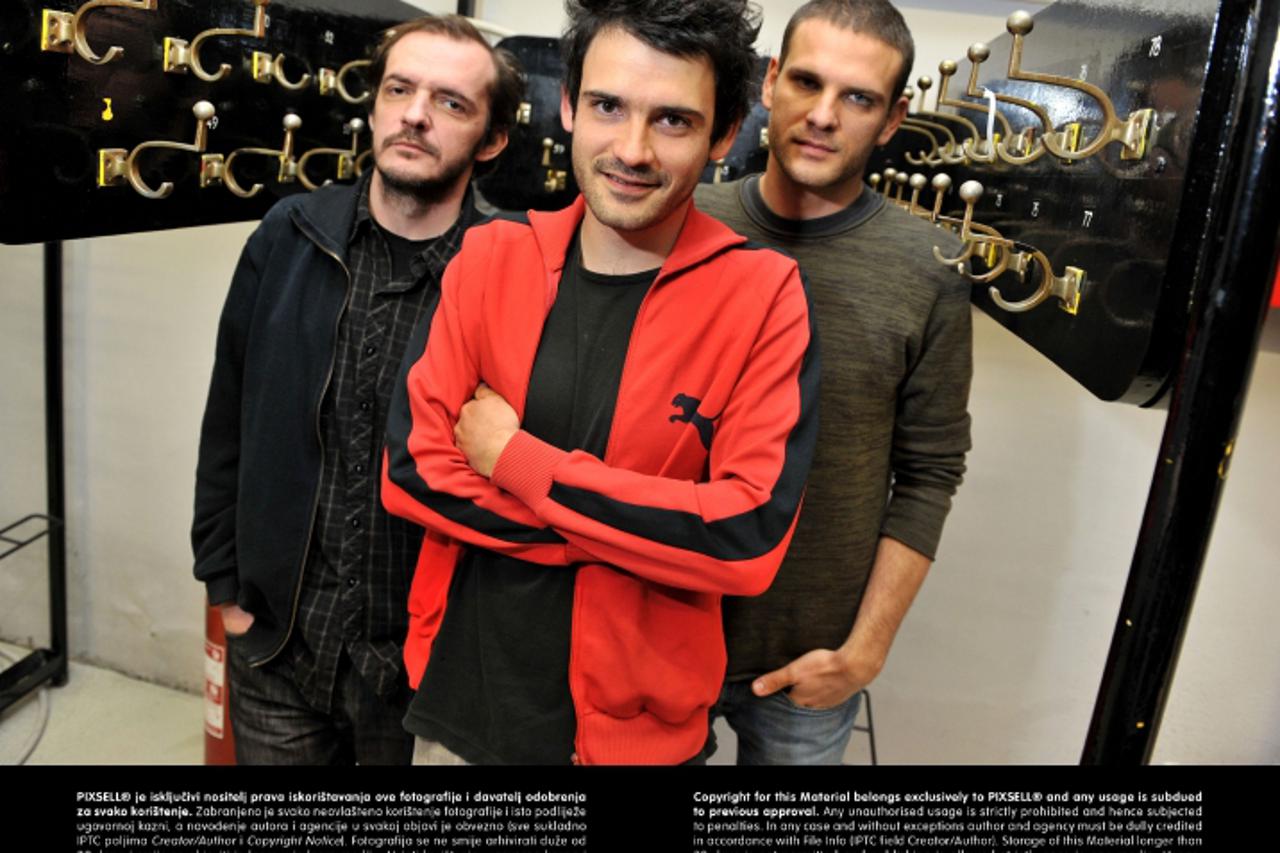 '14.05.2012., Teatar ITD, Zagreb - Aleksandar Stojkovic, Alen Sinkauz i Nenad Sinkauz, glazbenici koji rade muziku za predstavu Malo je dovoljno. Photo: Marko Lukunic/PIXSELL'