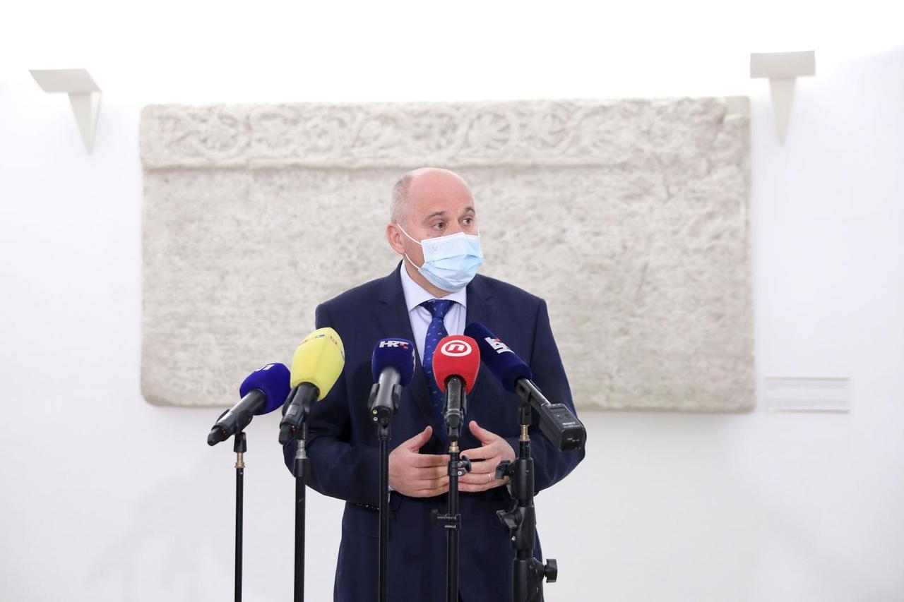 Zagreb: Branko Bačić na konferenciji za medije komentirao rezultate glasovanja i izjavio da je oporba u rasulu