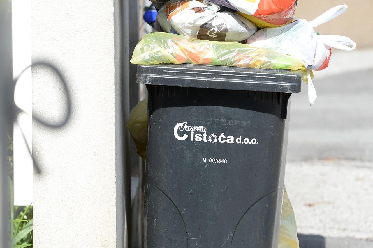 Varaždin: Podijeljene kante za razvrstavanje otpada