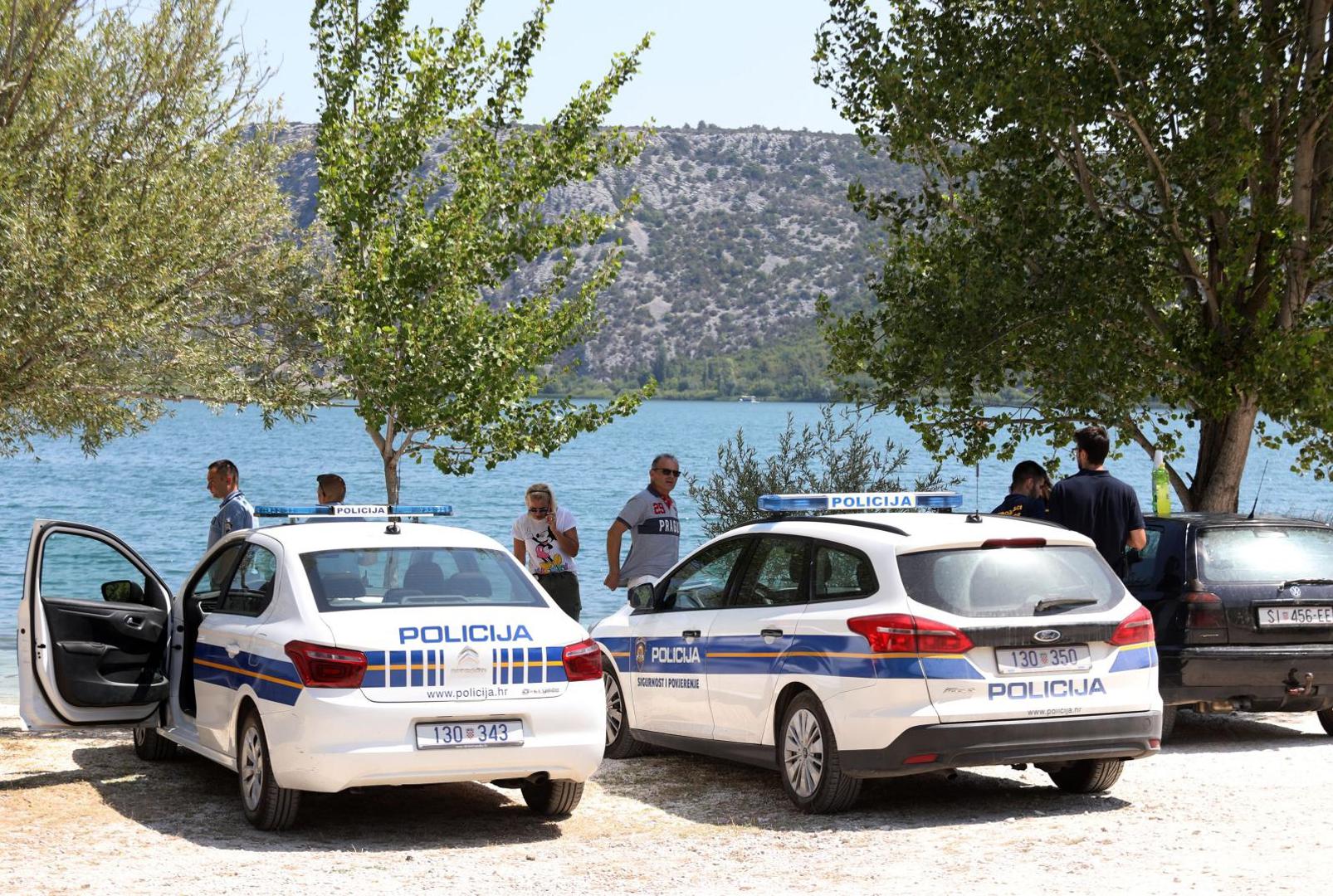 10.07.2021. Sibenik - Tragedija u NP Krka: Cuvari prirode na plazi pronašli mrtvu zenu, utvrdjuju se sve okolnostiPhoto: Dusko Jaramaz/PIXSELL