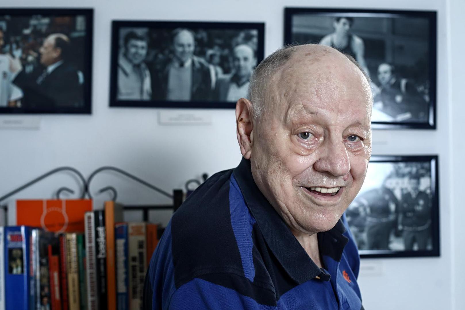 28.06.2022. Zagreb- Najtrofejniji hrvatski kosarkaski trener i legendarni trener Cibone, Mirko Novosel.
 Photo: Boris Scitar/Vecernji list/PIXSELL