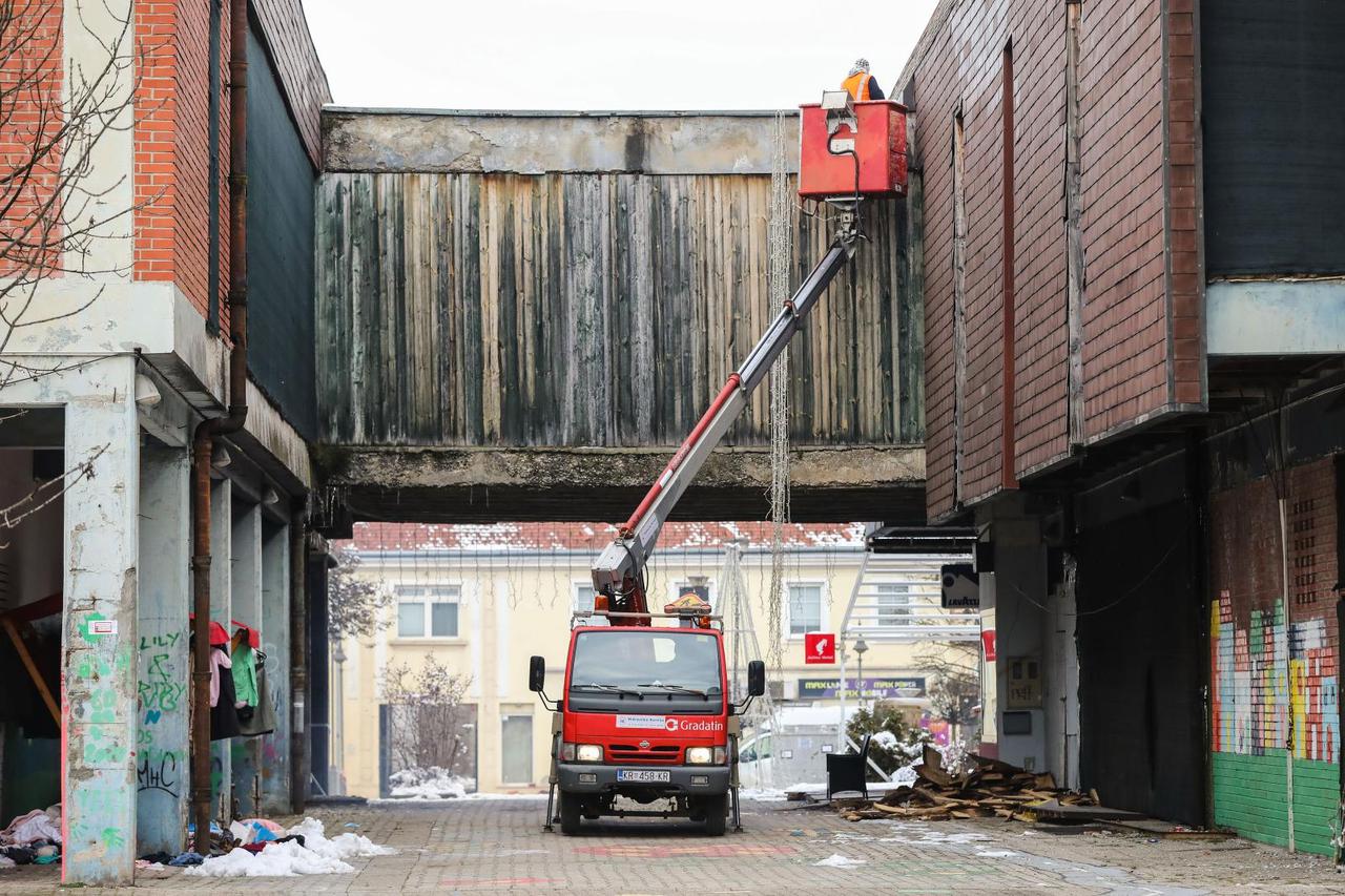 Svakodnevica u razrušenoj Petrinji