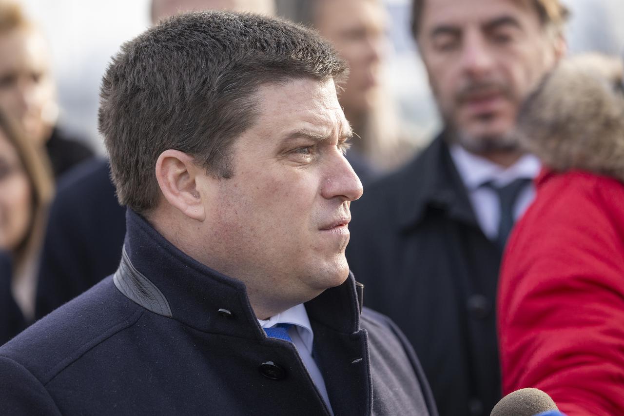Vukovar: Oleg Butković obišao željeznički kolodvor povodom završetka projekta modernizacije pruge Vinkovci-Vukovar
