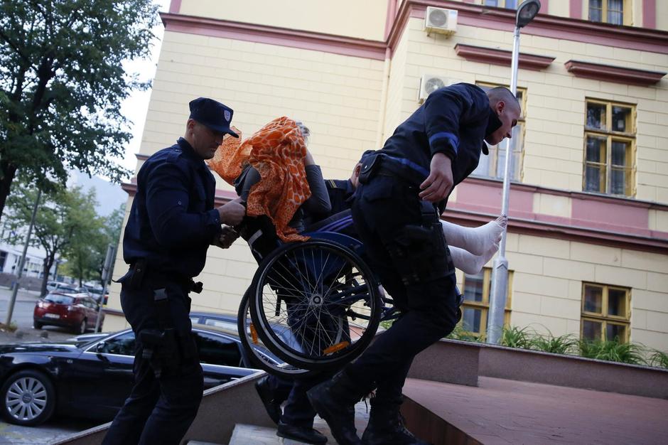 Mostar: Bivšu Miss, osumnjičenu za ubojstvo priveli na ispitivanje