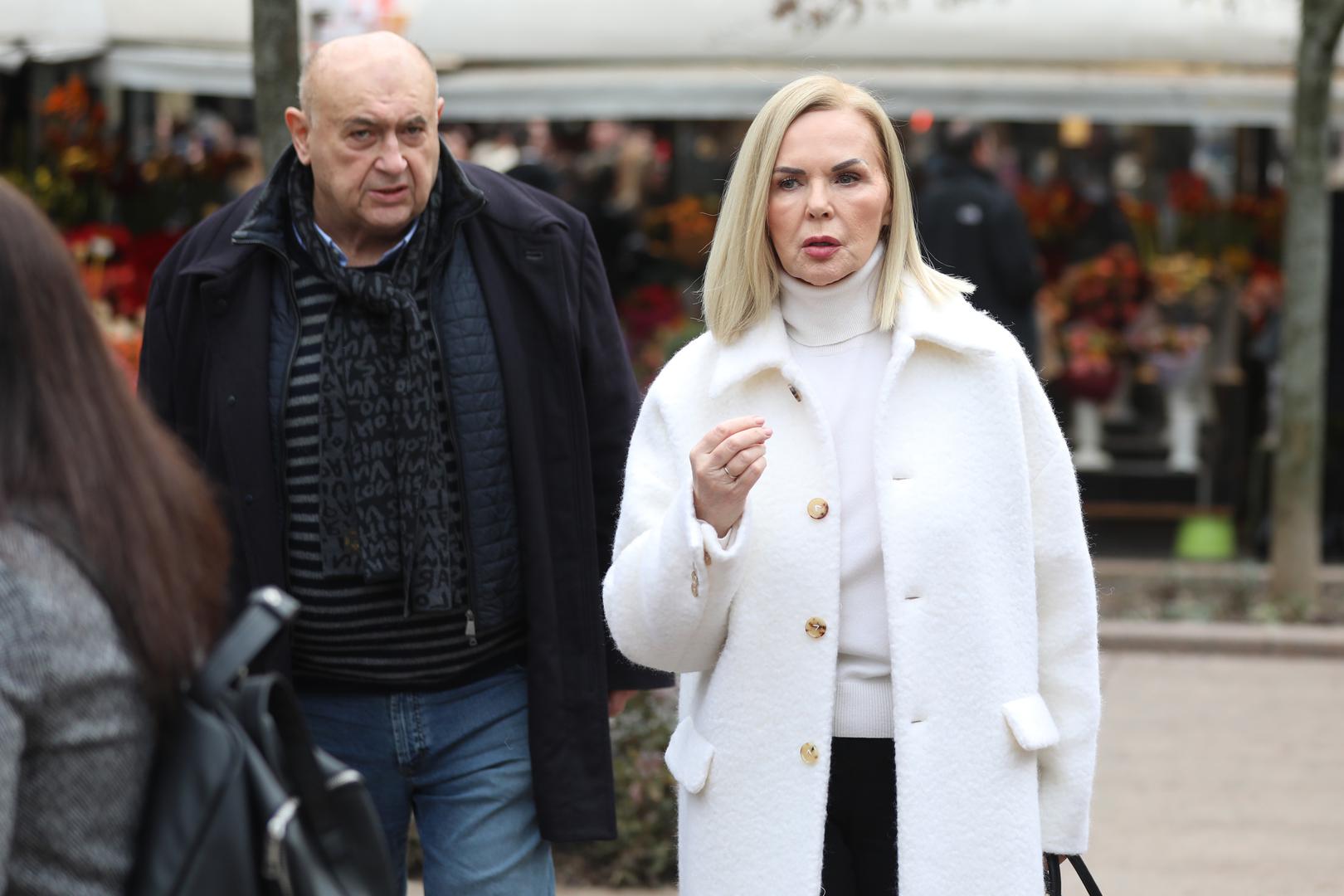 24.12.2022., Zagreb - Mnoge poznate osobe odlucile su prosetati spicom na Badnjak. Jadranka Slokovic, Cedo Prodanovic Photo: Slaven Branislav Babic/PIXSELL