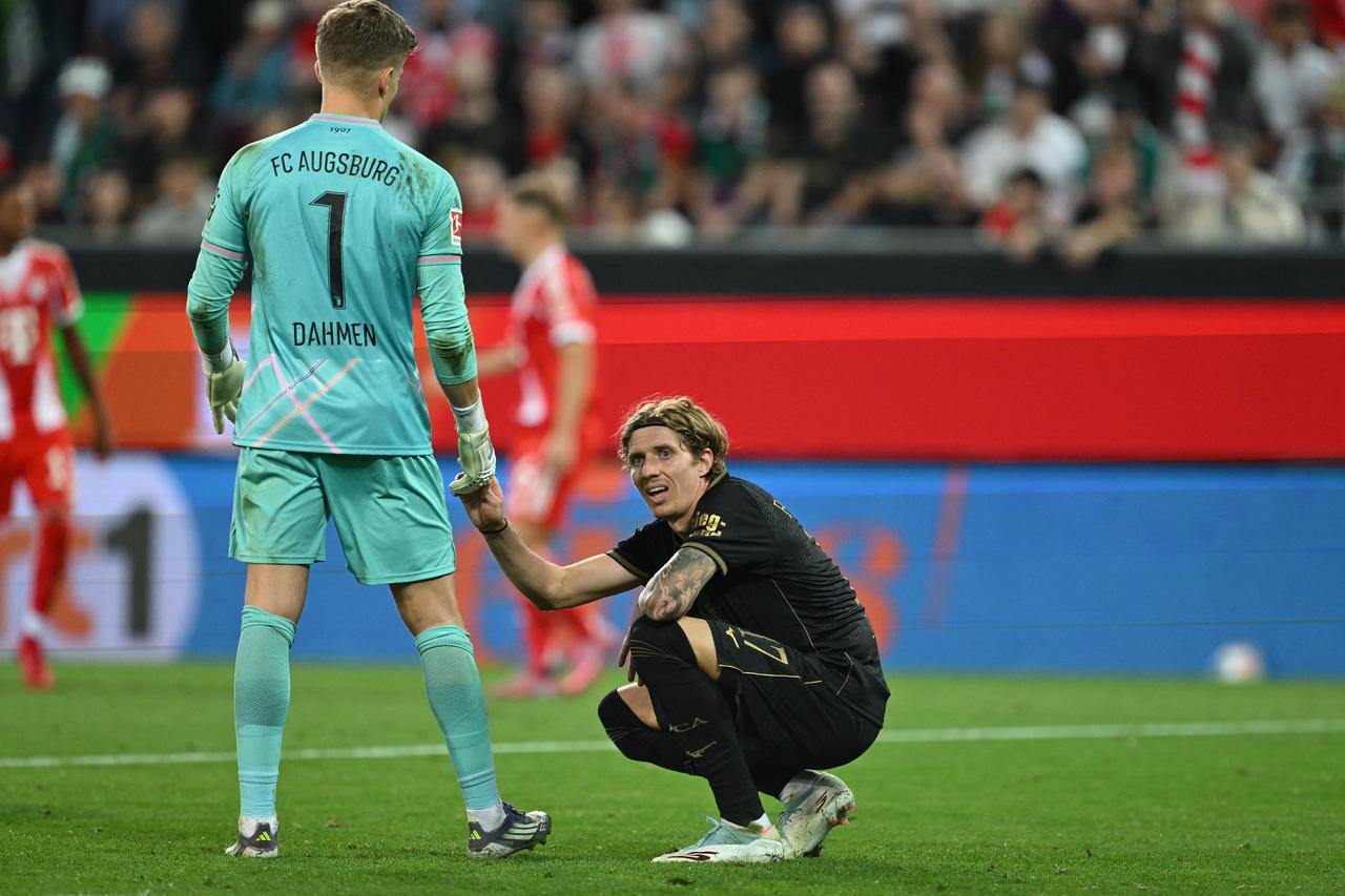 Bundesliga - FC Augsburg v Bayern Munich