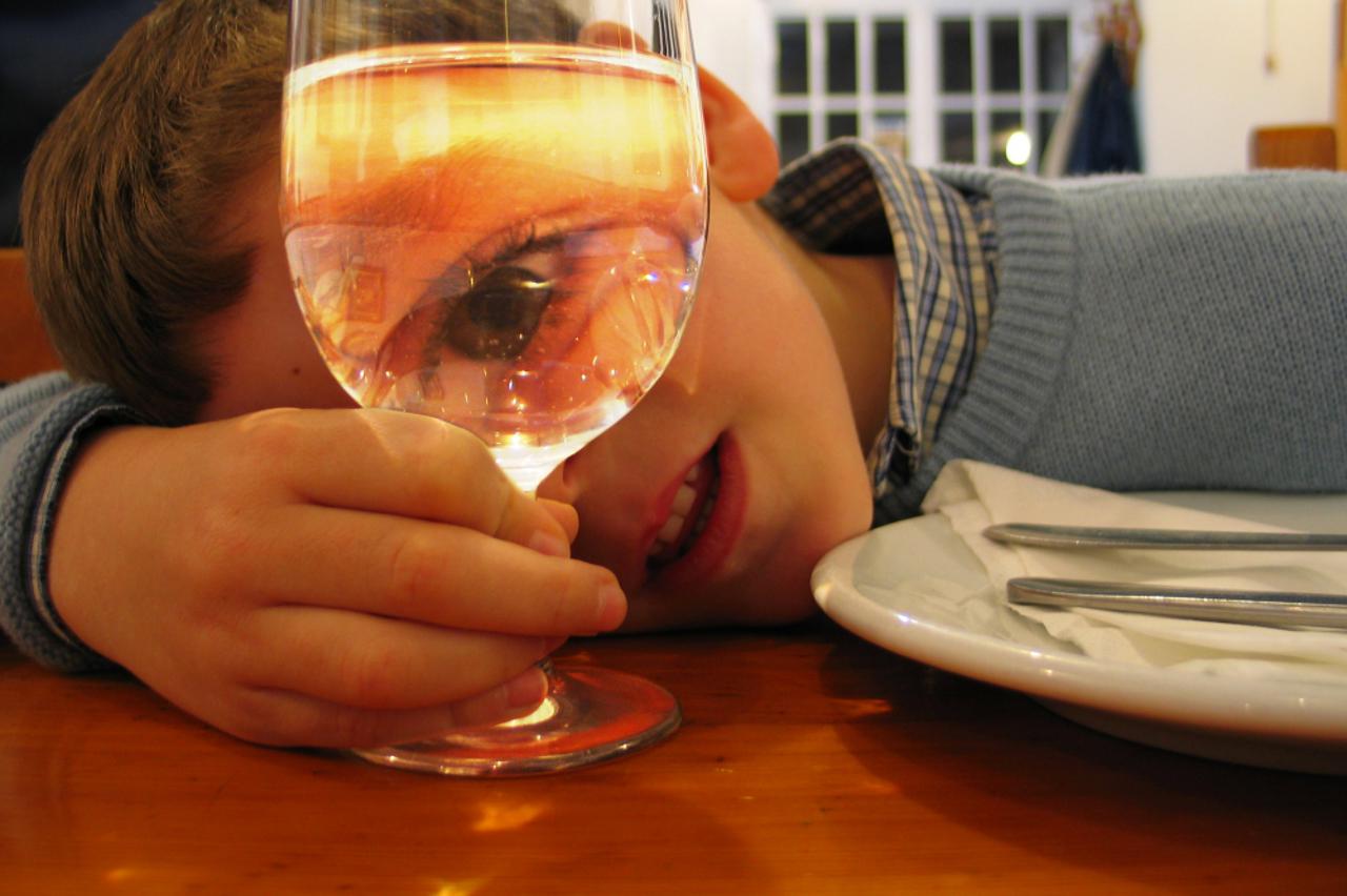 alkohol djeca dijete piće