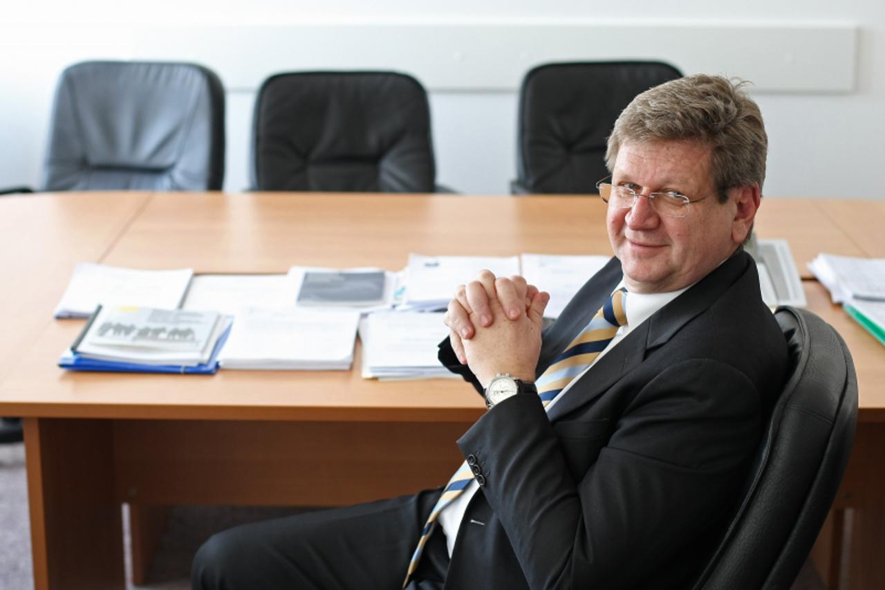 \'06.03.2012., Zagreb - Ministar rada i mirovinskog sustava Mirando Mrsic. Photo: Jurica Galoic/PIXSELL\'