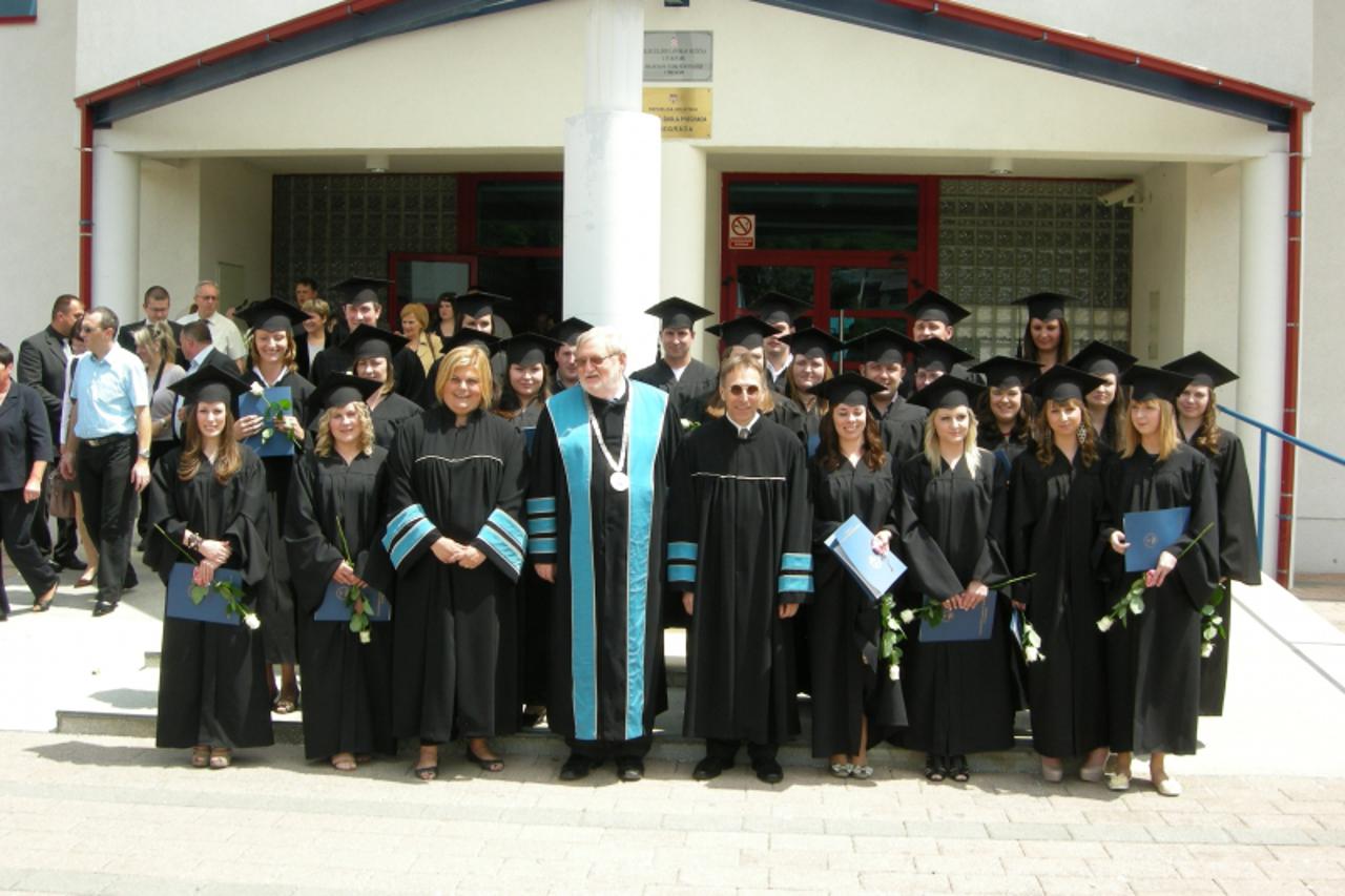 '                               '