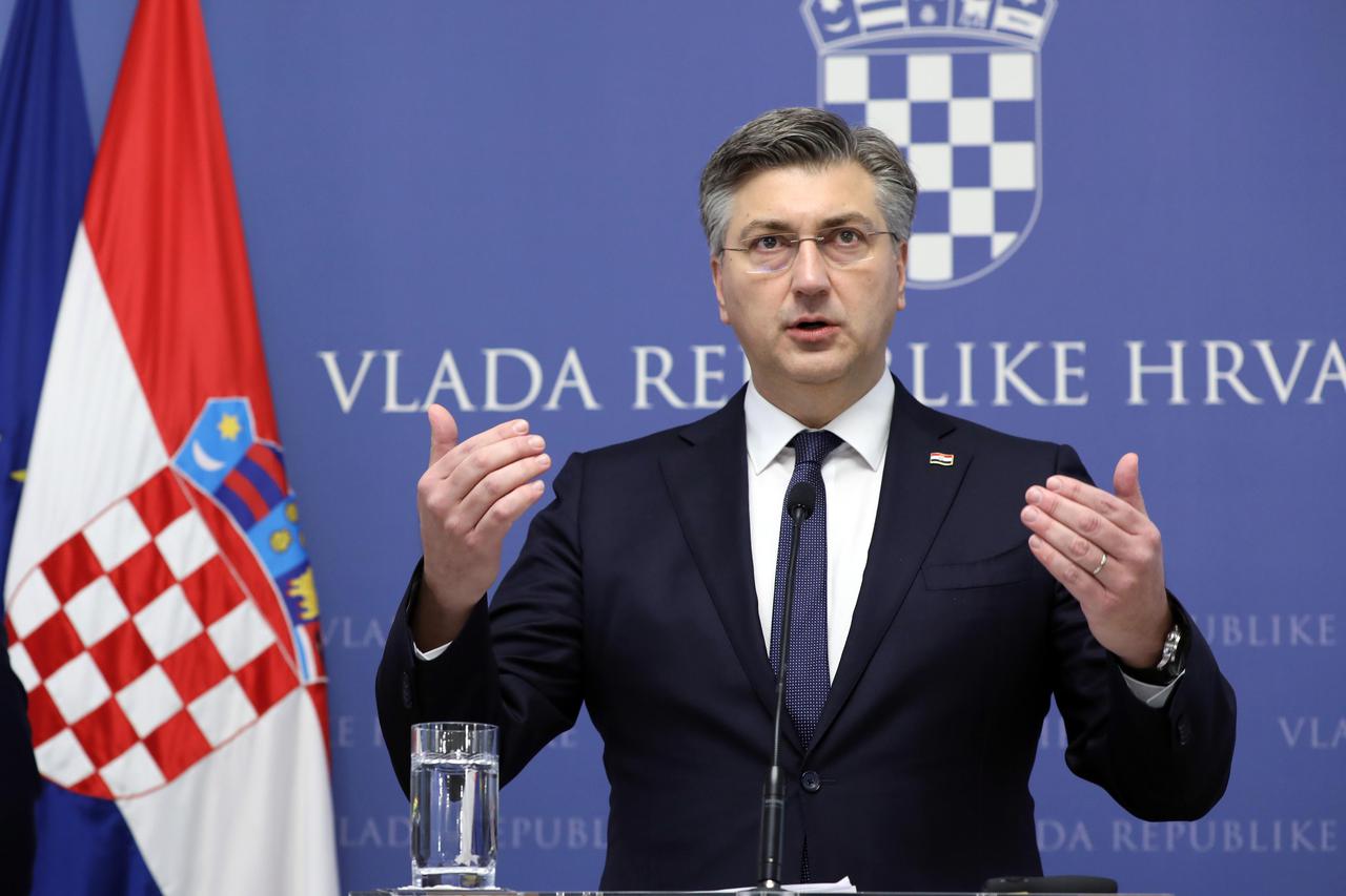 Plenković u društvu Ćorića, Marića i Vujčića predstavio Prijedlog zakona o uvođenju eura