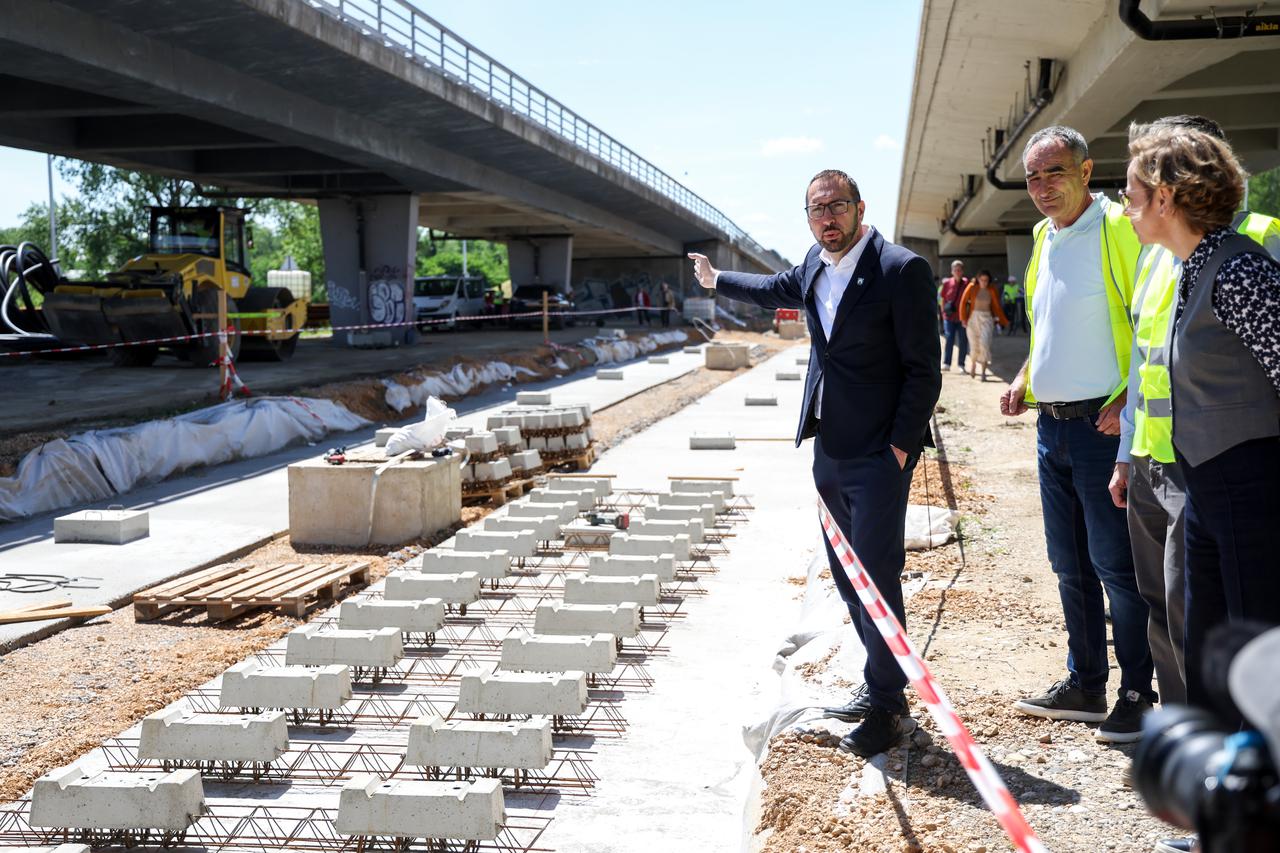 Zagreb: Tomašević obišao radove na proširenju tramvajske zone u Sarajevskoj