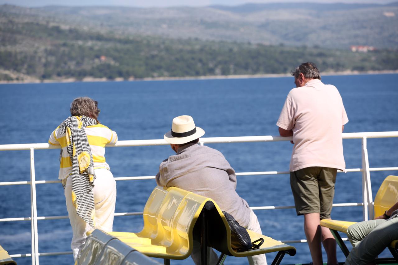 Turisti na trajektu