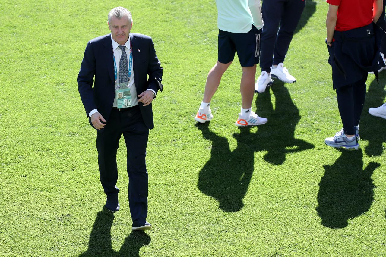 Kopenhagen: Davor Šuker i Luis Enrique zajedno su se fotografirali prije početka utakmice