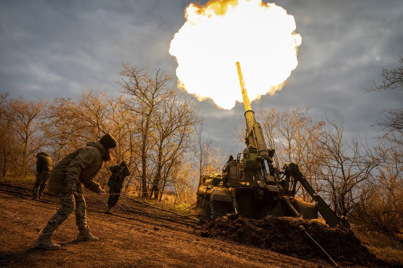 storyeditor/2022-11-14/2022-11-09T172148Z_255512889_RC2CIX98DUC0_RTRMADP_3_UKRAINE-CRISIS-KHERSON-REGION__1_.JPG