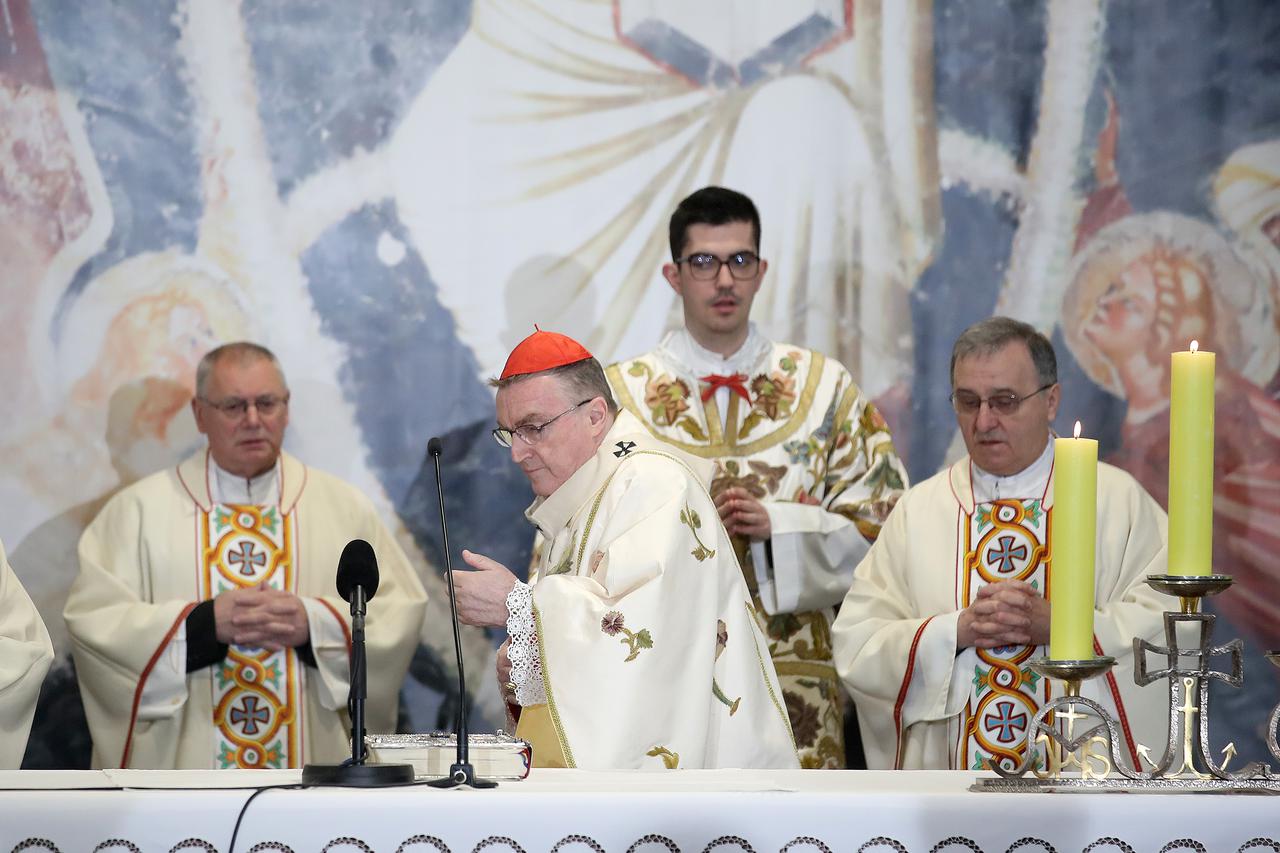 Zagreb: Kardinal Bozanić predvodio misno slavlje na Uskrs