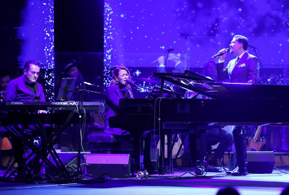 Zagreb: Božićni gala koncert Croatia osiguranja "Croatia povezana pjesmom" u KD Lisinski