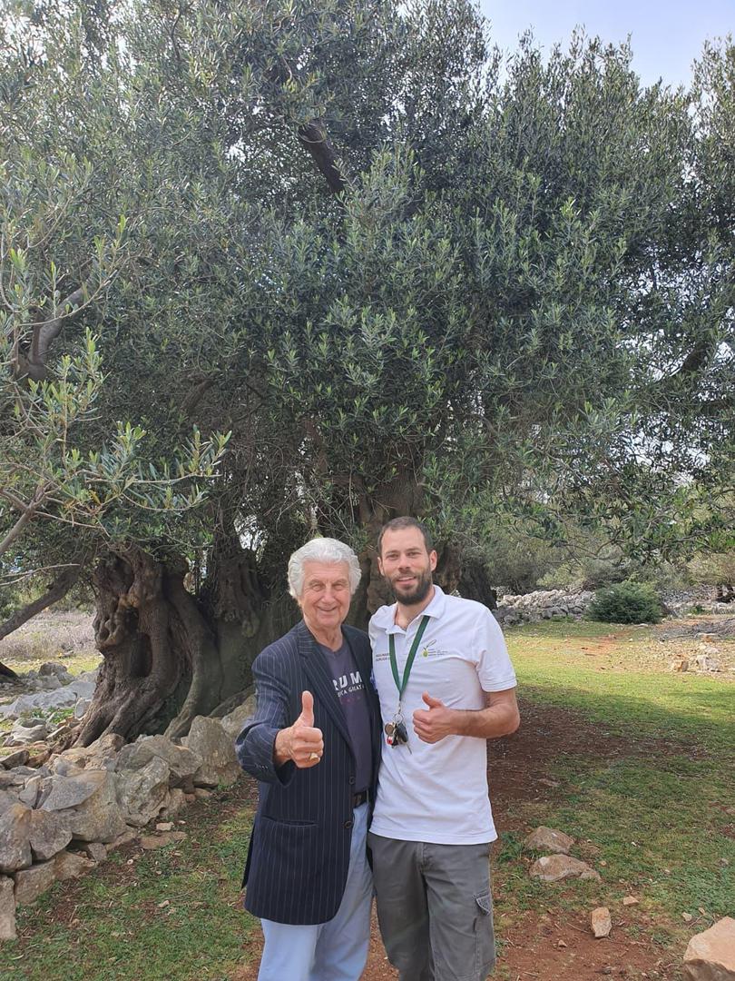 Nakon Zagreba djevojke su stigle u Novalju na Pagu, gdje u hotelu Olea nastavljaju pripreme i već prvoga dana imale su izlet u Lunjske maslinike. U Novalji će imati prvo službeno fotografiranje pred objektivom fotografa Emanuela Manchya, a u idućim danima ih očekuje snimanje promotivnih video materijala te uvježbavanje koreografije.