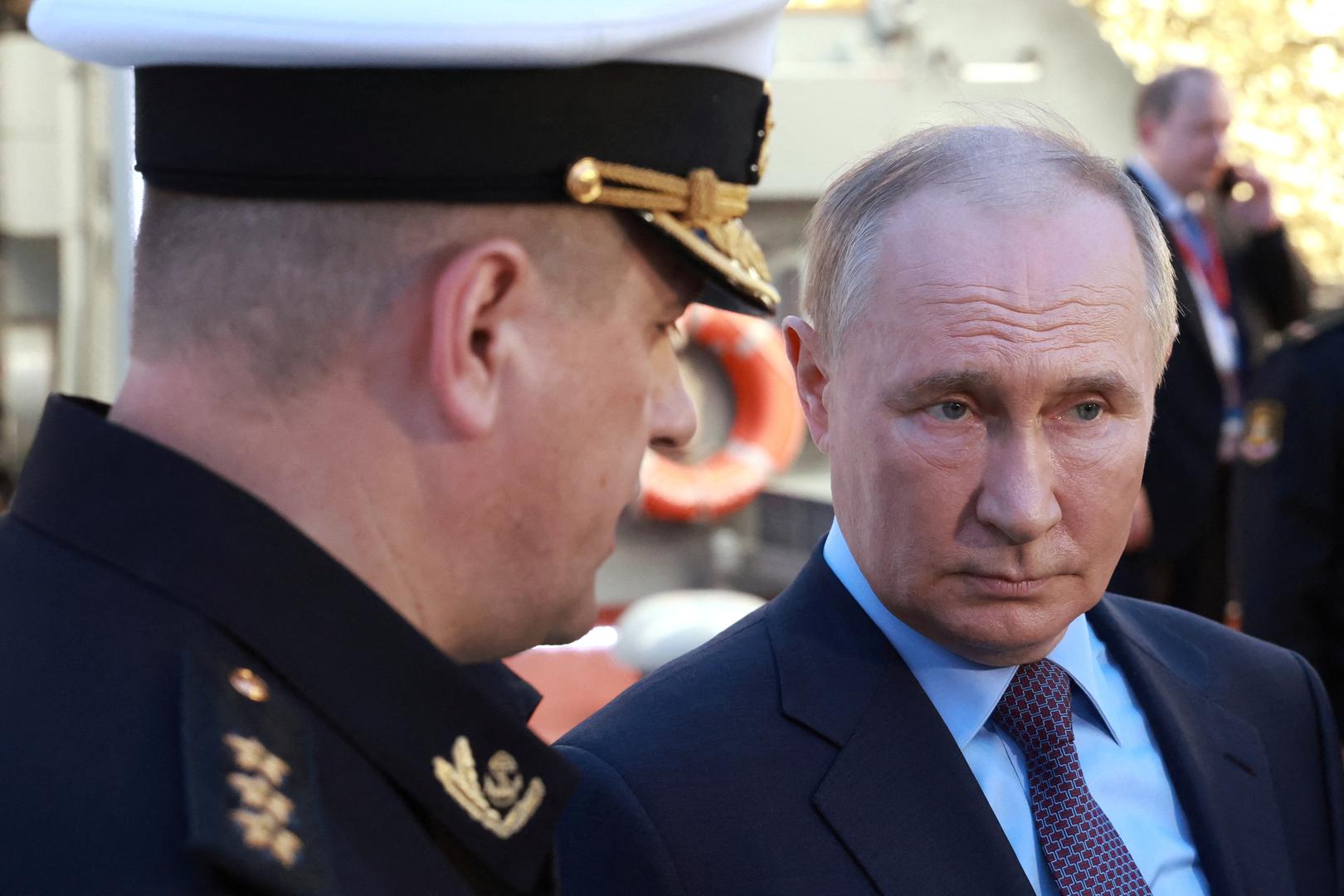 Putin je izjavio da bi Rusija mogla posegnuti za nuklearnim oružjem ako je napadne neka država koristeći konvencionalne projektile. Ovo upozorenje jasno cilja na Zapad i njegovu podršku Ukrajini. 