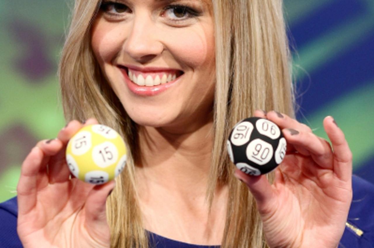 '23. 04. 2012., Zagreb -  Bingo voditelji, Dunja Mutevelic i Robert Kurbasa Photo: Petar Glebov/PIXSELL'