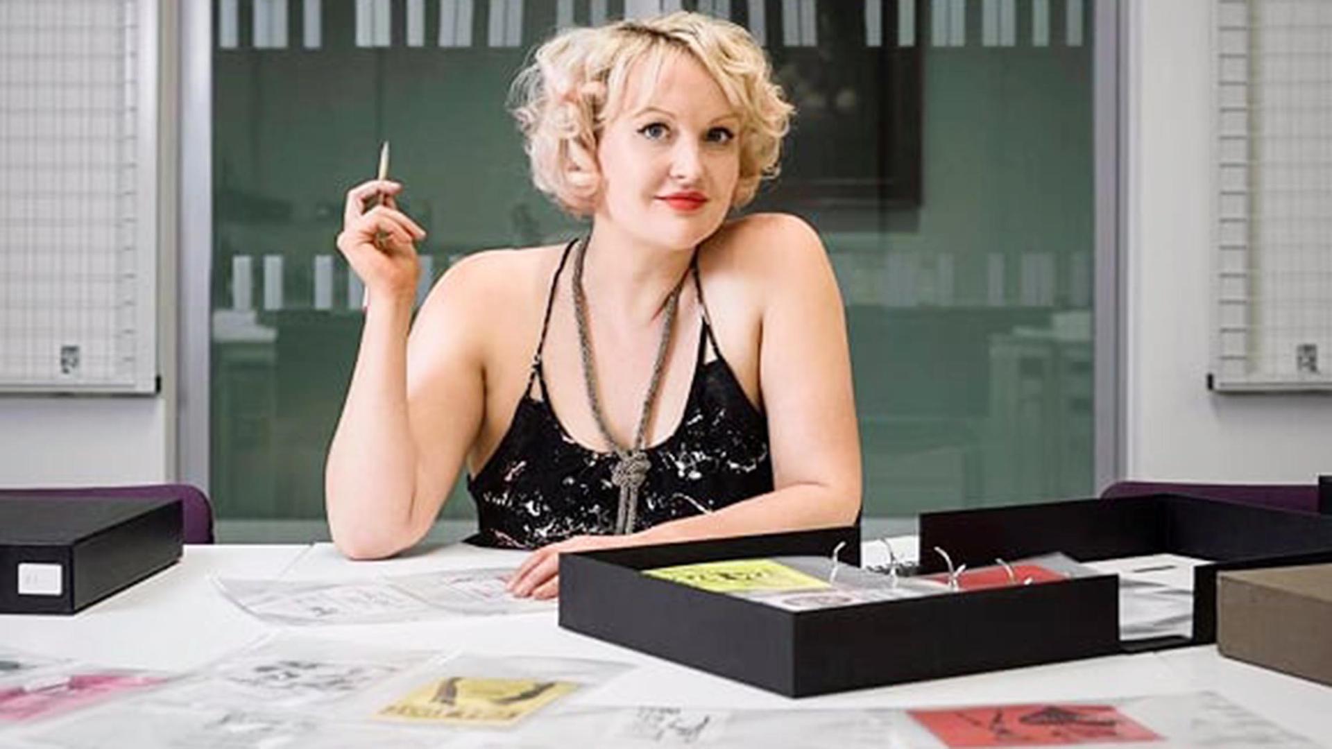 Britanska povjesničarka i predavačica dr. Kate Lister koja u knjizi „Zanimljiva povijest seksa” vodi čitatelja na duhovito, poučno i otvoreno putovanje kroz seksualne običaje i percepciju intimnosti kroz stoljeća. Knjiga razotkriva mitove, tabue i kulturne norme, pokazujući kako su se ideje o seksu mijenjale kroz povijest i što nam govore o današnjem društvu