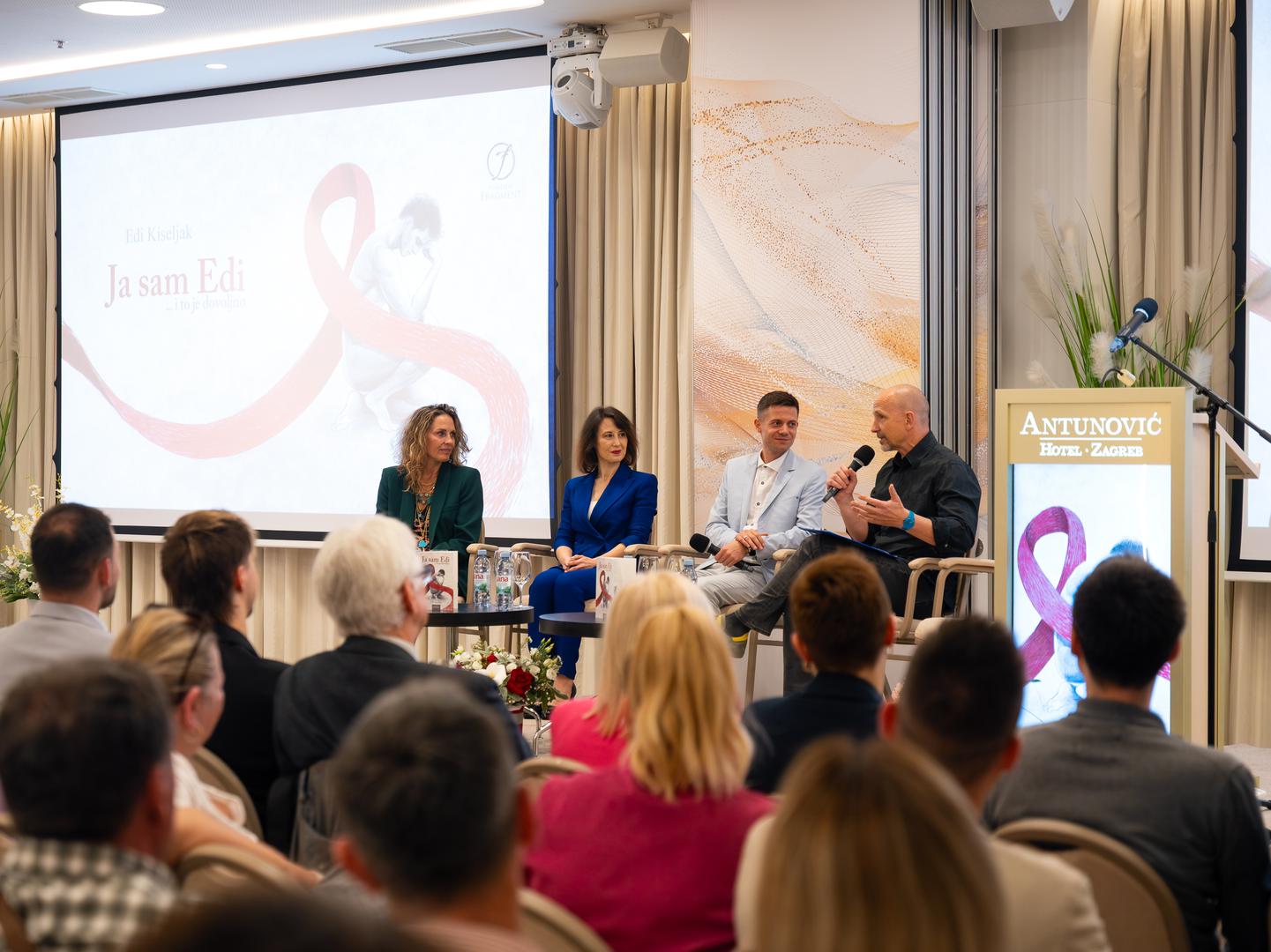 Na panelu su otvorene i brojne društvene teme koje nadilaze samu knjigu. Anđa Marić iskreno je govorila o pritisku javnosti, životu s autoimunom bolešću i iskustvu majke čiji se sin našao u istražnom zatvoru.