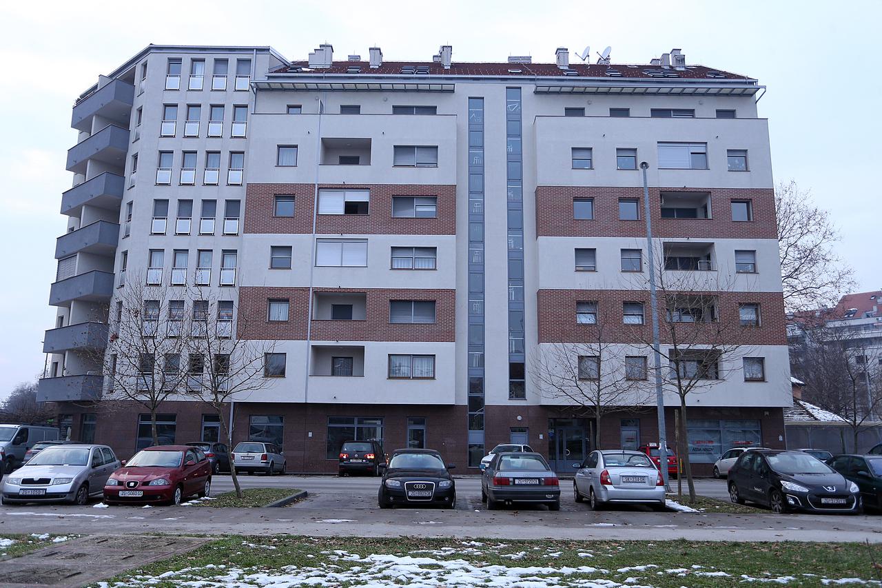 08.01.2015., Zagreb - Slavoljuba Bulvana 22, zgrada u kojoj je sjediste nove udruge Klub Milana Bandica.  Photo: Goran Stanzl/PIXSELL