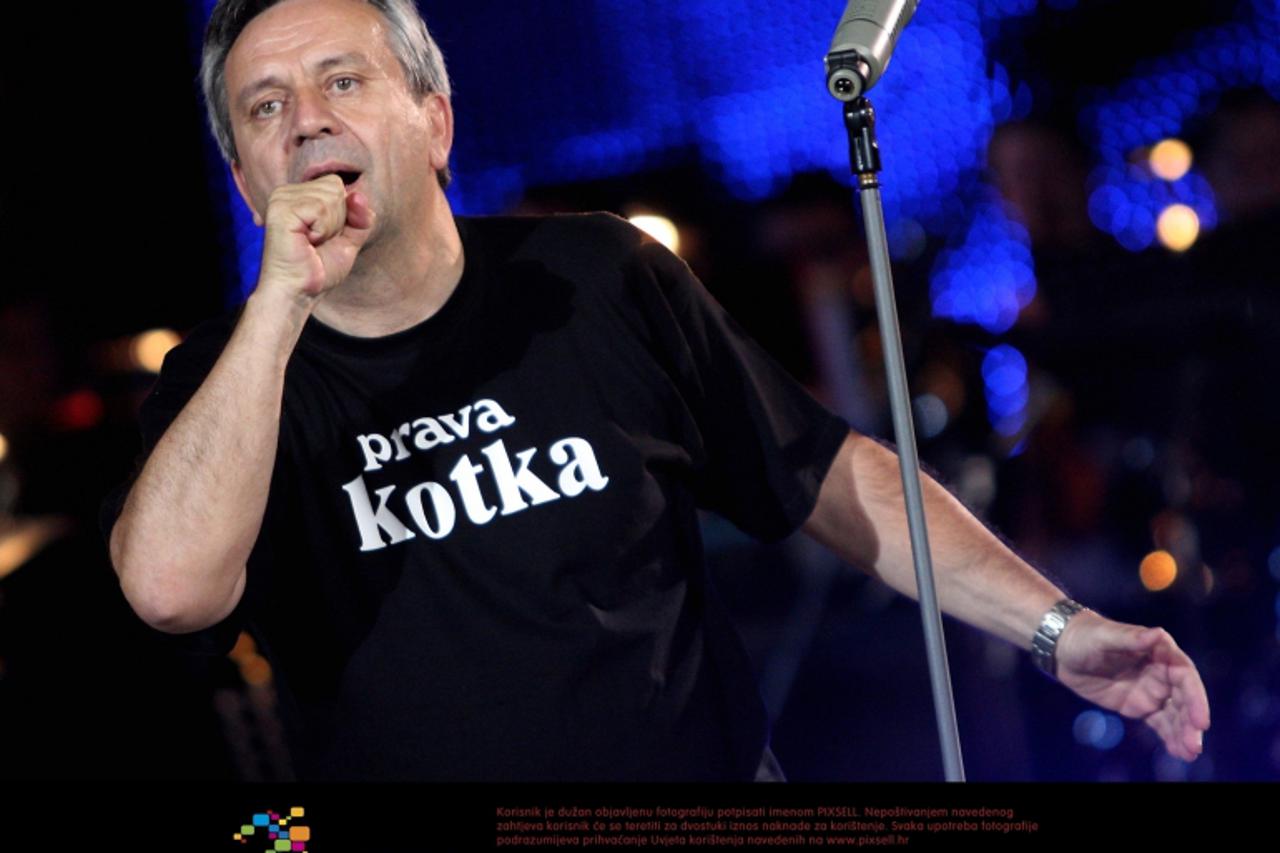 'mucalo_pix_nnn_110810'