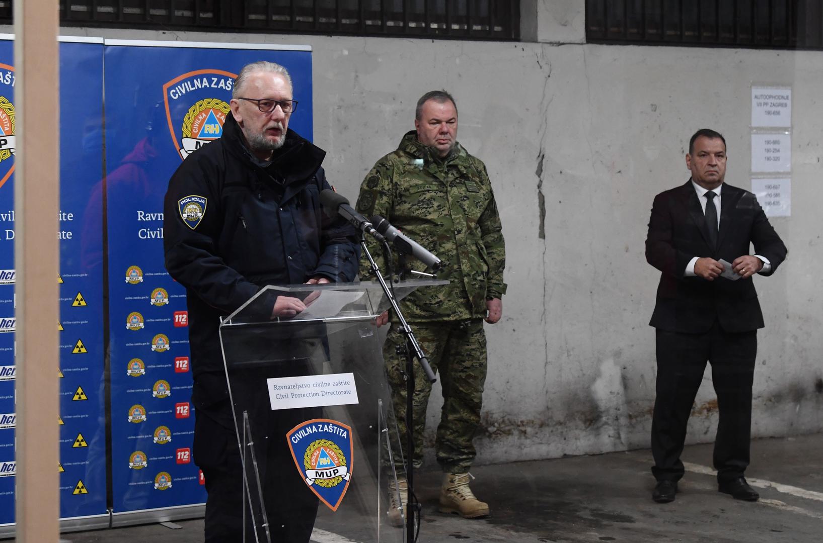 25.03.2020., Zagreb - Nacionalni stozer civilne zastite odrzao je konferenciju za medije o najnovijim detaljima sirenja koronavirusa u Hrvatskoj. ministar unutarnjih poslova Davor Bozinovic, savjetnik nacelnika za zdravstvo Glavnoga stozera Oruzanih snaga RH brigadni general Boris Zdilar, ministar zdravstva Vili Beros. Photo: Marko Lukunic/POOL/PIXSELL