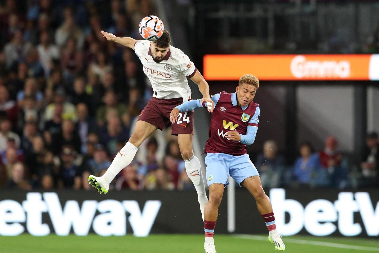 Premier League - Burnley v Manchester City