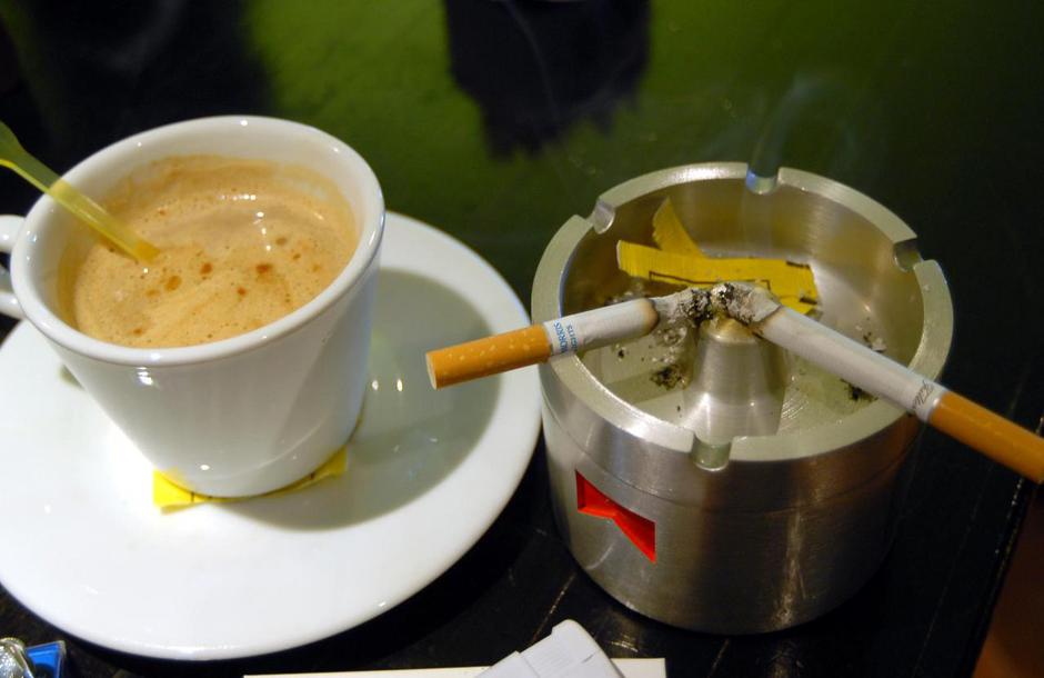 Kava i cigareta