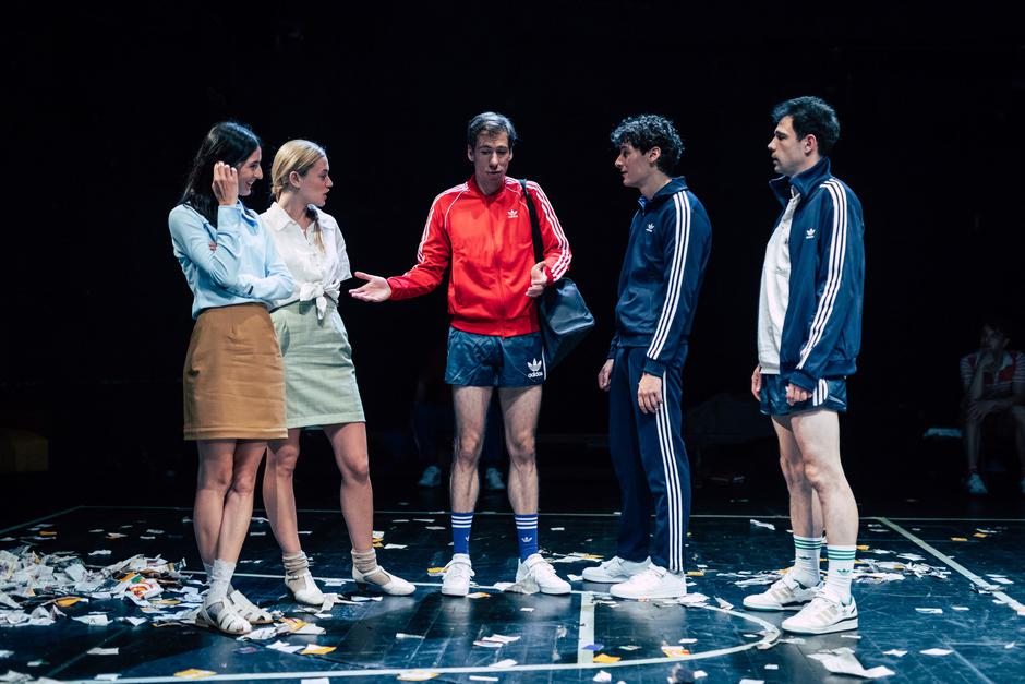 Predstava o košarkaškom Mozartu - Draženu Petroviću  premijerno u kazalištu Trešnja