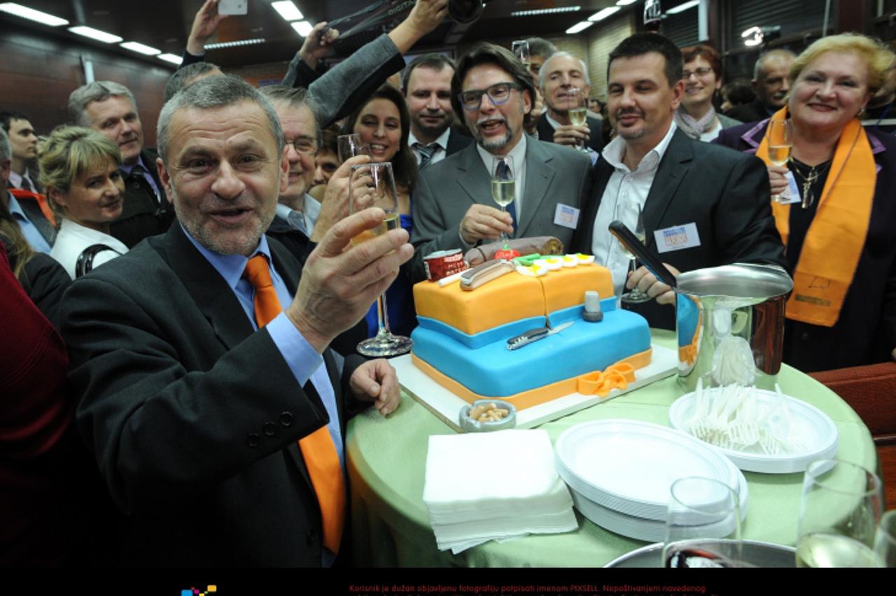 '04.12.2011., Brescenskoga 4, Zagreb - Hrvatski laburisti - Slavlje u izbornom stozeru Hrvatskih laburista - Stranke rada nakon objave prvih izbornih rezultata. Dragutin Lesar Photo: Daniel Kasap/PIXS