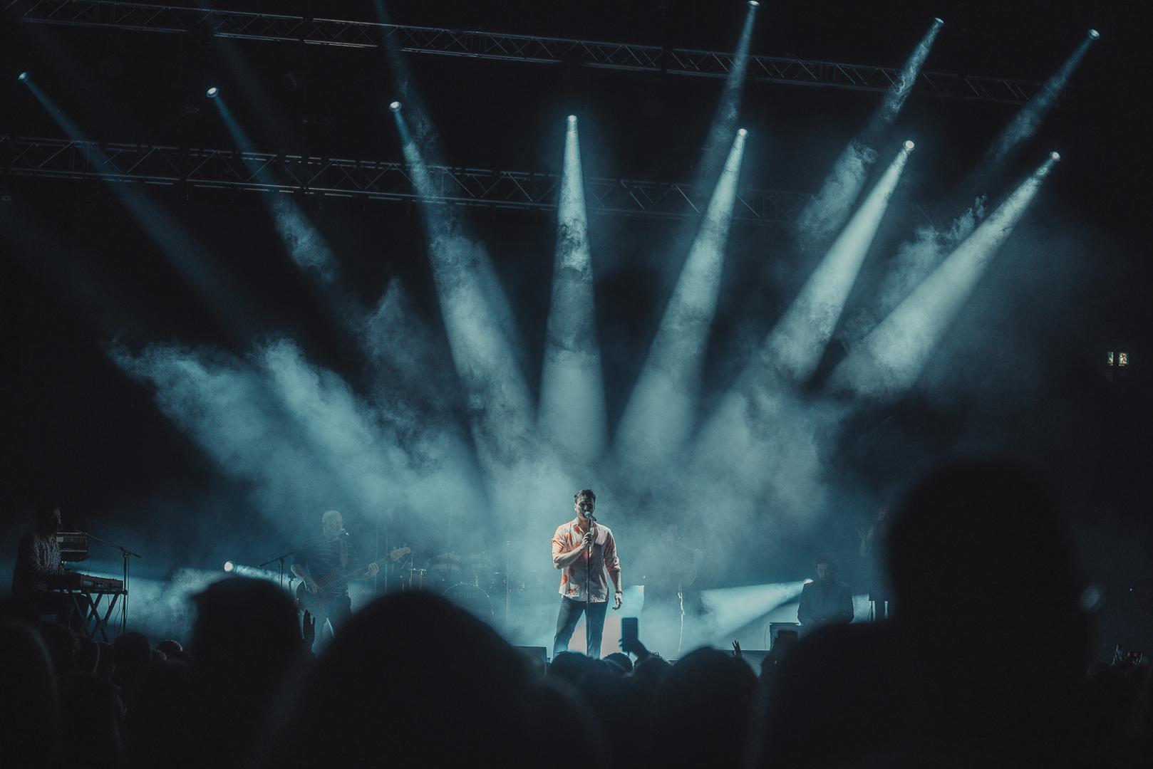Nakon impresivnog niza rasprodanih koncerata i šest uzastopnih večeri u Lisinskom, sinoćnji nastup potvrdio je da Šoše s pravom nosi titulu jednog od najtraženijih mladih izvođača regionalne pop scene.