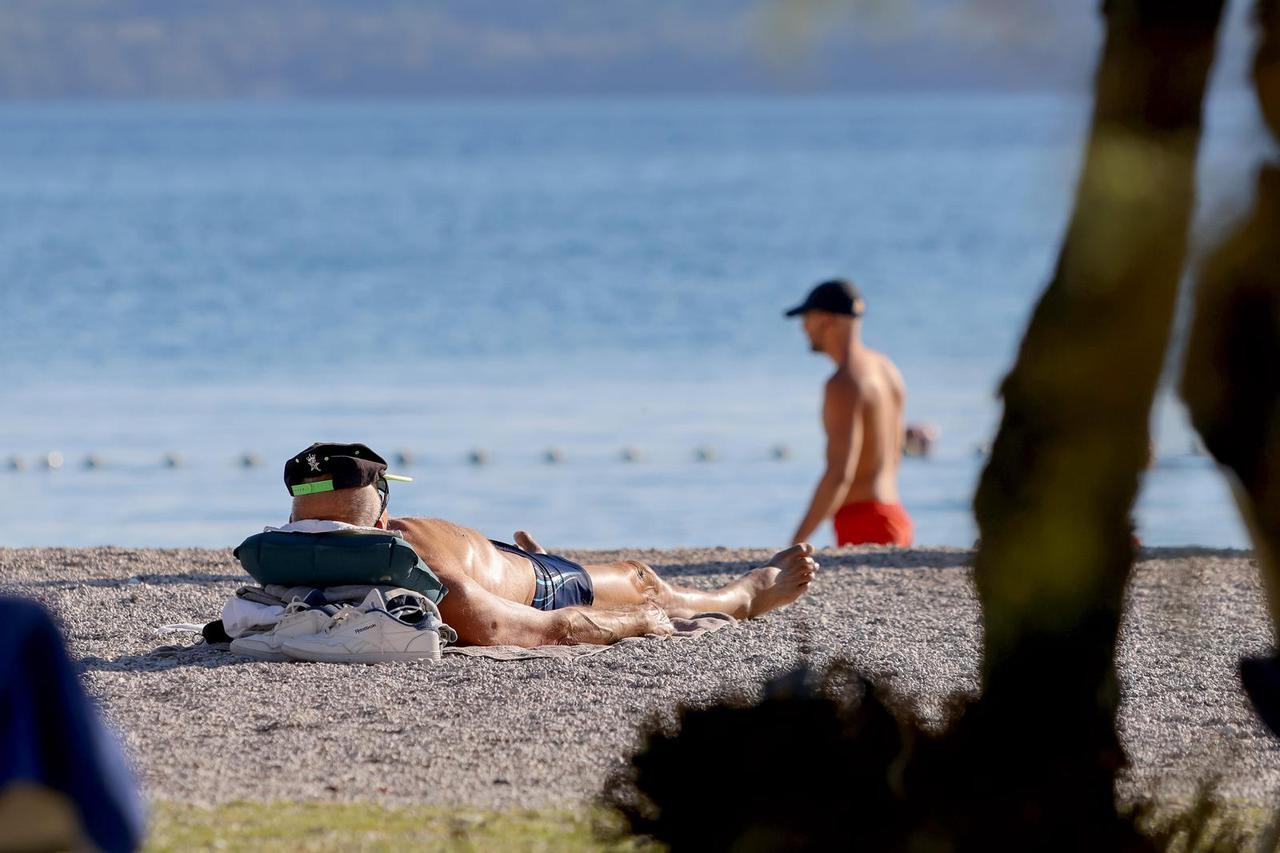 Zadar: Sunčanje i kupanje ugodno je i u listopadu