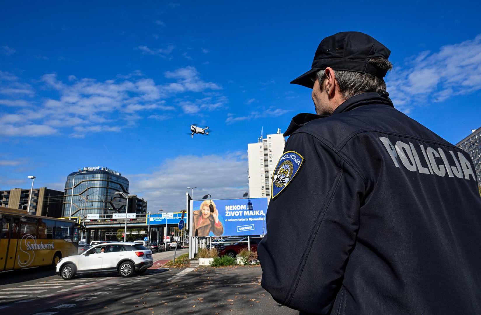 Tijekom akcije policija će posebnu pozornost usmjeriti na sankcioniranje nepropisne brzine, vožnje pod utjecajem alkohola ili droga, nekorištenja sigurnosnog pojasa i dječje sjedalice, nepropisne uporabe mobitela.  