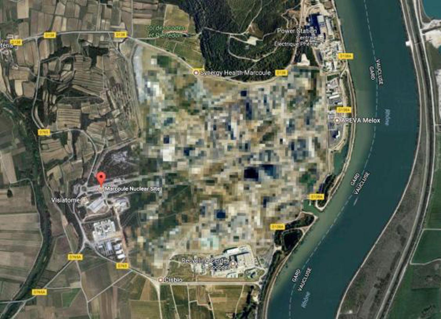 Od javnosti se dobro skriva i nuklearna lokacija Marcoule u blizini Bagnols-sur-Cèzea u Francuskoj. Izgrađena je 1956. godine za industrijske i vojne eksperimente plutonija. 2011. godine ondje je u eksploziji poginula jedna osoba, a četiri su bile ozlijeđene. Kako je došlo do nje niti danas nije objašnjeno.
