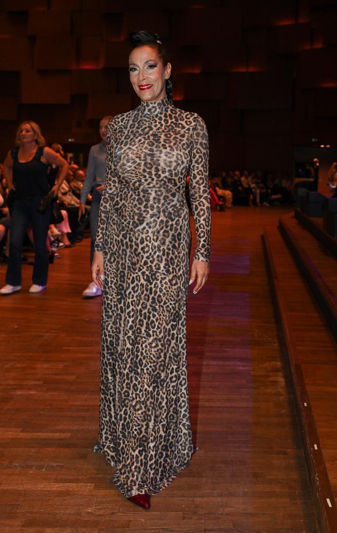 "Kao obitelj željeli smo promjenu i isprobati drugačiji način života, daleko od urbanog okruženja. Krenuli smo u novu avanturu – život na selu", izjavila je pjevačica prije nekoliko godina, objašnjavajući svoju potragu za mirom.