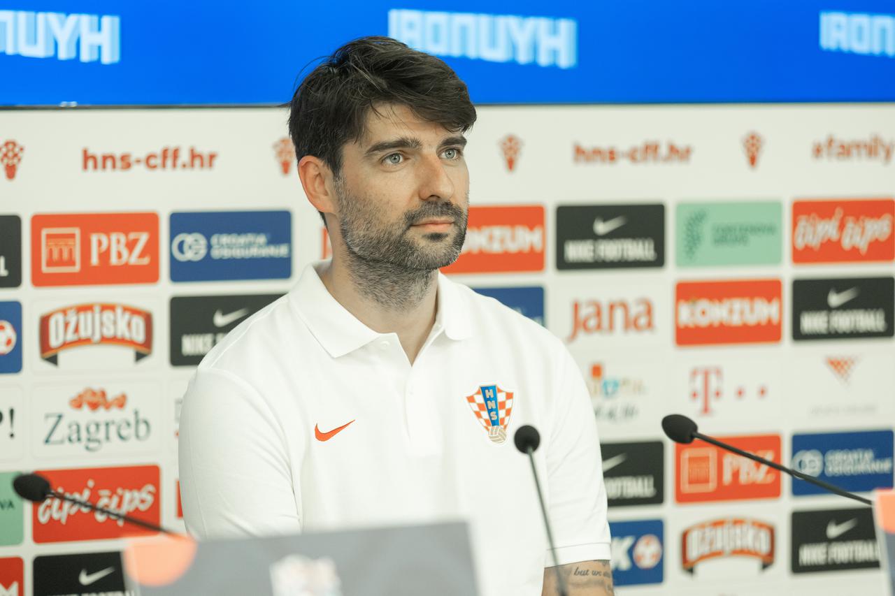 Osijek: Mateo Kovačić i Vedran Ćorluka na konferenciji prije utakmice s Ausdtijom