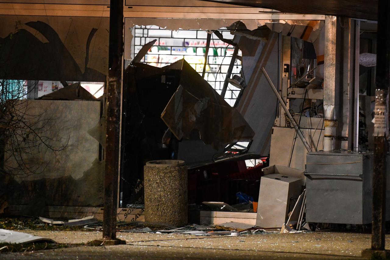 Zagreb: U naselju Trnsko eksplozijom raznesen bankomat