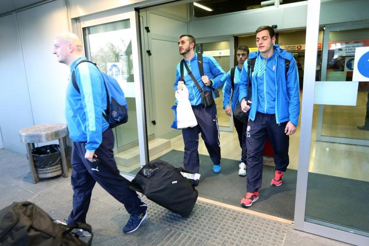Dinamo, doček juniora na Plesu