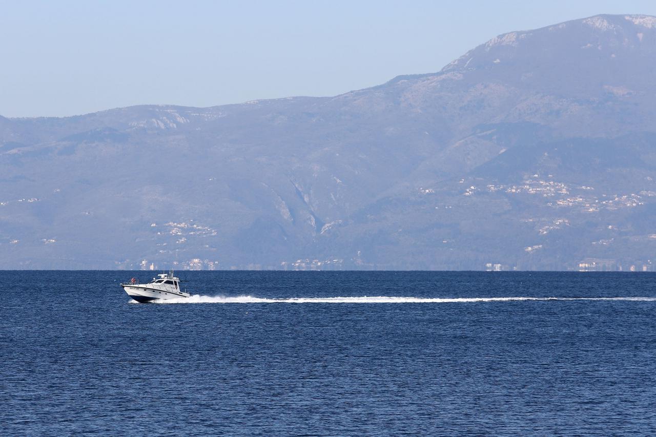 Gliser Pomorske policije na Kvarnerskom zaljevu