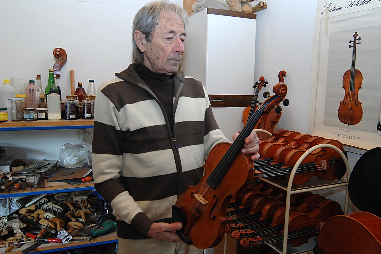 14.11.2011., Sisak - Profesor Slavko Domitrovic bavi se izradom gudackih instrumenata i medju najboljima je u Hrvatskoj. Photo: Nikola Cutuk/PIXSELL