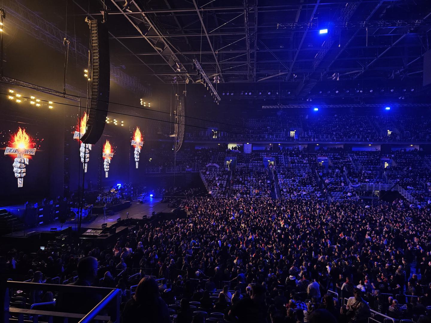  Kako doznajemo nastup bi trebao trajati oko tri sata i na set listi se nalazi 31 pjesma koju će izvesti pred zagrebačkom publikom.