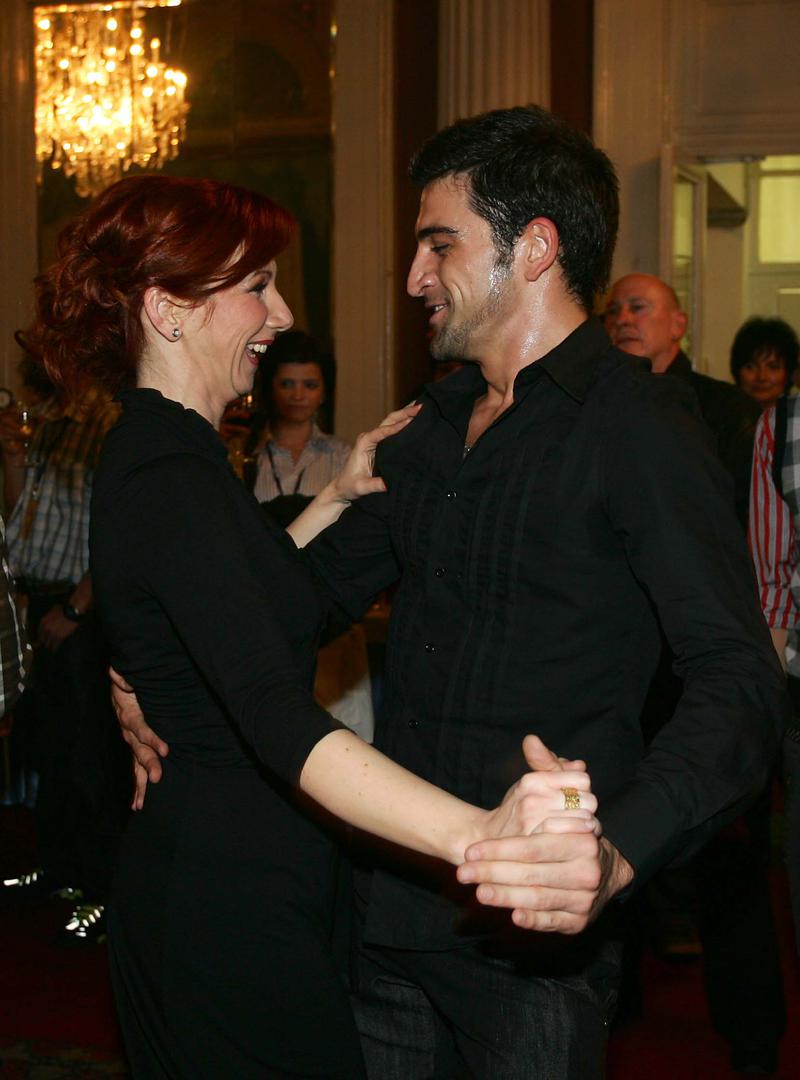 "Malo sam služila narodu, a sada Bogu... Prije više od deset godina imala sam priliku zapjevati na seminaru duhovne obnove. Nakon toga ostala sam u tome i sav moj glazbeni izričaj pretočio se u duhovnu glazbu. To traje i dandanas. U međuvremenu sam nastupala sa svojim bendom i duhovnom glazbom, mediji to ne prate, a ni ja nisam imala potrebe o tome pričati. To jesam li došla, pošla ili vratila se, ne volim razmišljati na taj način, život nosi svoje.", rekla je pjevačica je prošle godine u Special Happy Showu.