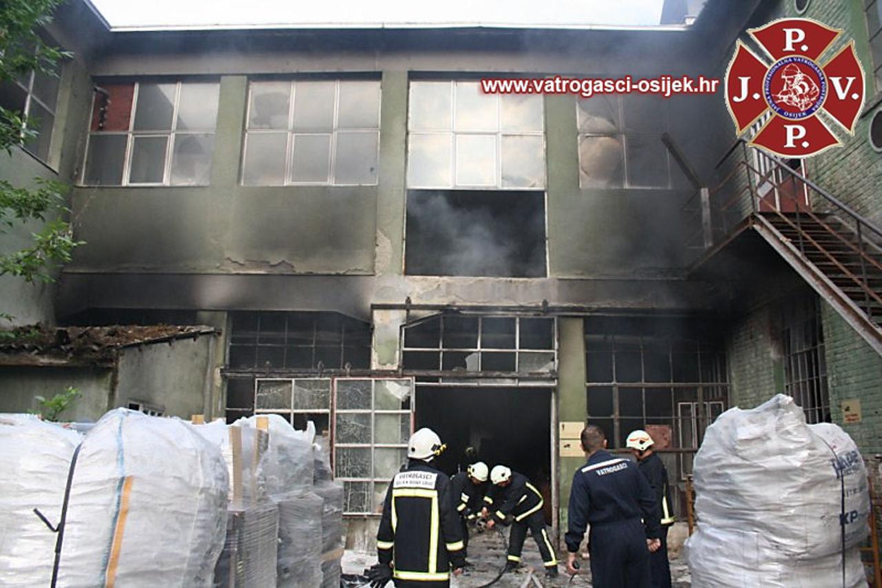 požar, eksplozija, osijek (1)