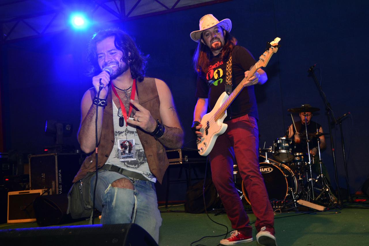 26.08.2016., Slavonski Brod - Na dvije pozornice u u prostoru Tvrdjave zapocelo prvo izdanje CMC Slavonija Fest - CMC200.  Dvodnevni festival publici je na Rock maratonu predstavio brojne mlade hrvatske rock glazbenike.  Photo: Ivica Galovic/PIXSELL