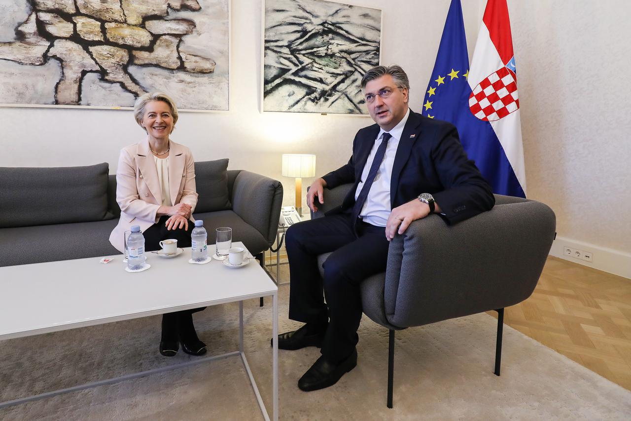 Zagreb: Ursula von der Leyen  dolazi u Banske dvore gdje ju je dočekao Andrej Plenković 