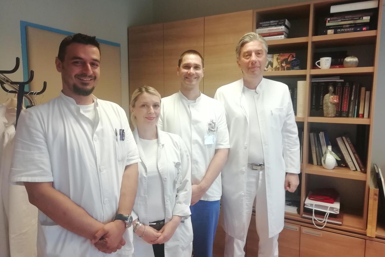 Tim s Rebra: Dr. Mirko Bakula, dr. Sandra Nađ Škegro, dr. Dinko Hauptmann i predstojnik Klinike prof. dr. sc. Željko Kaštelan