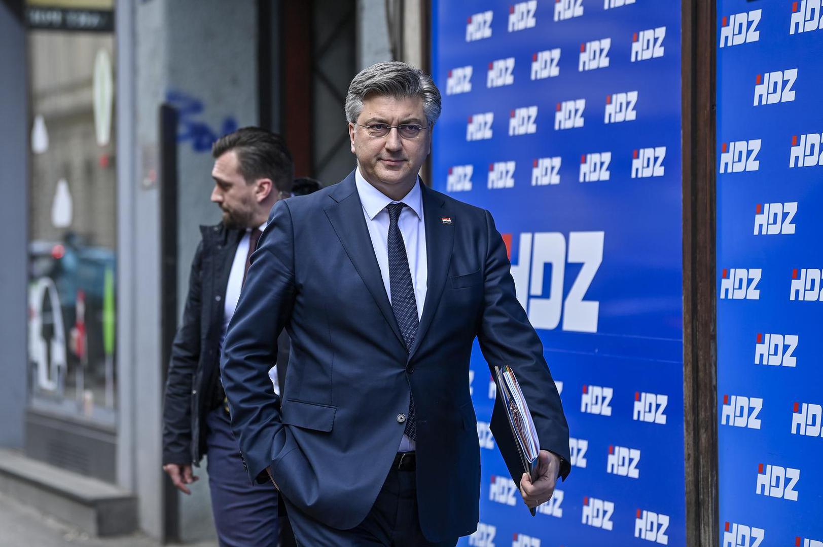 Liječnici su mu preporučili novu prehranu i gubitak kilograma. 